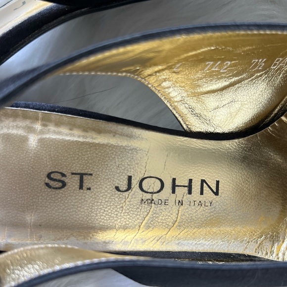 St.John sling back woman’s pumps size 7.5 color black made in Italy - Picture 9 of 9